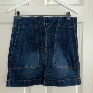 Dark wash Gianni Bini Denim Skirt